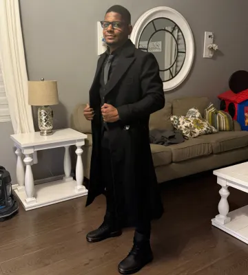 FJackets customer style — Niko Sullivan