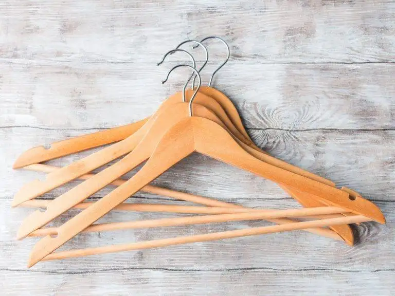 good-quality-hangers-768x576.webp